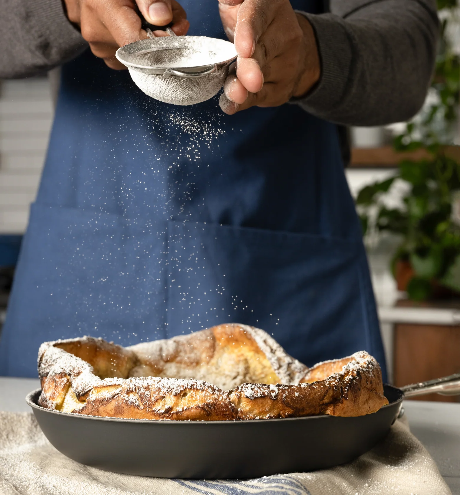 12" Carbon Nonstick™ Frying Pan - Image 5