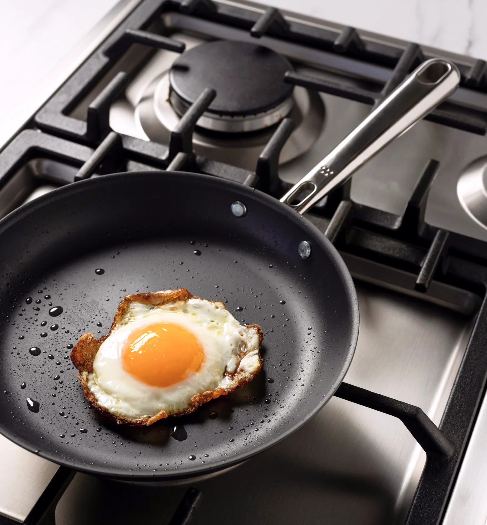 8" Carbon Nonstick™ Frying Pan - Image 4