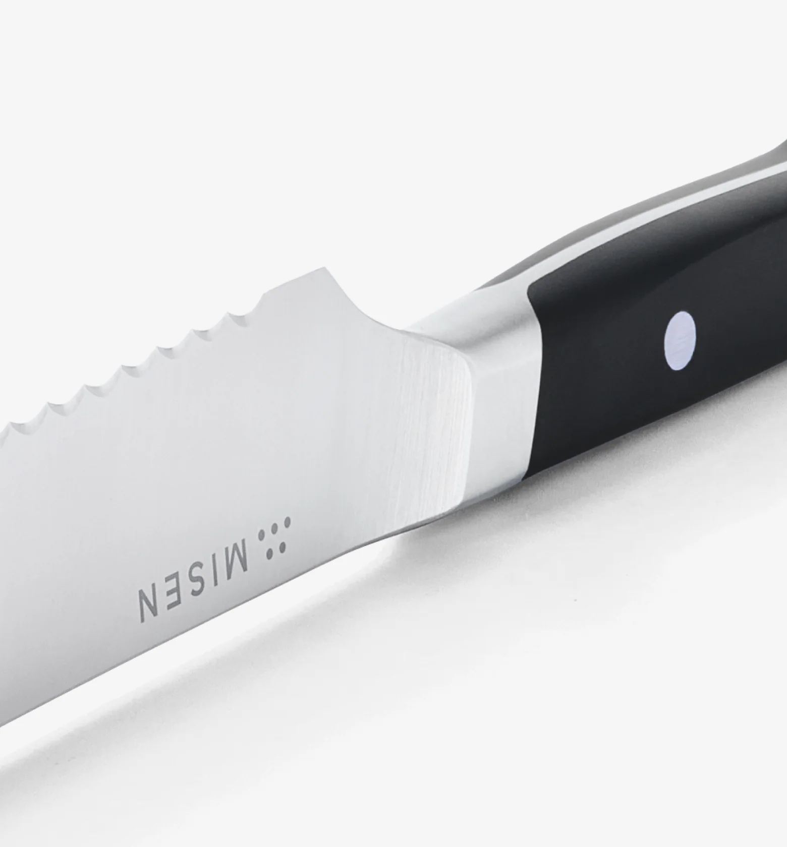8" Serrated Knife (ACUTO440) - Black - Image 3